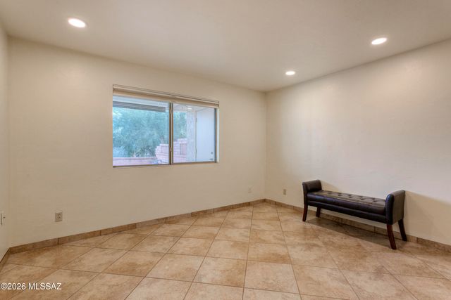 413 W Calle De Oro, Green Valley, AZ 85614