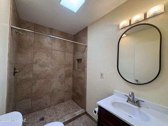 413 W Calle De Oro, Green Valley, AZ 85614