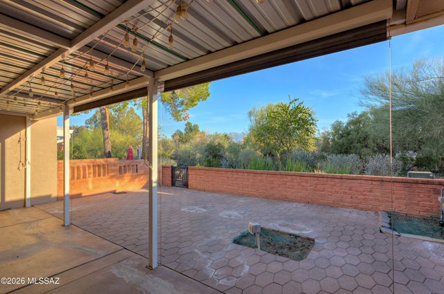 413 W Calle De Oro, Green Valley, AZ 85614