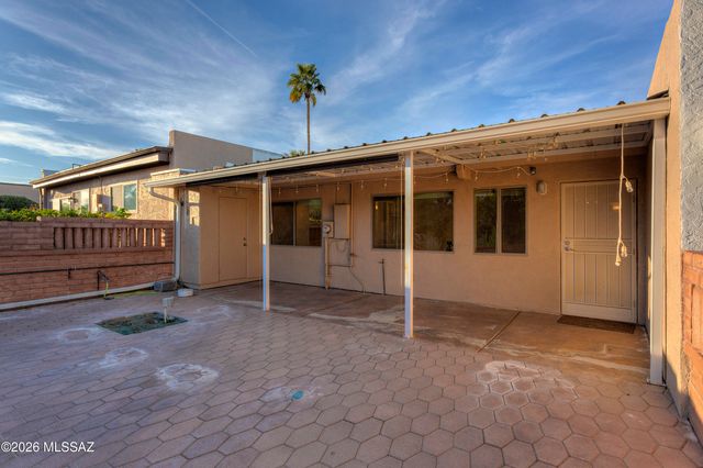 413 W Calle De Oro, Green Valley, AZ 85614