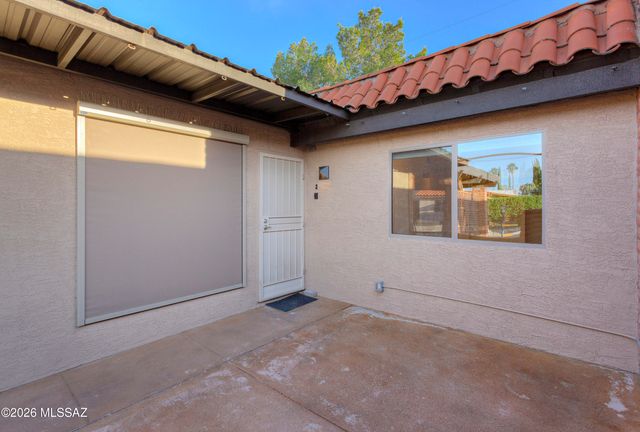 413 W Calle De Oro, Green Valley, AZ 85614