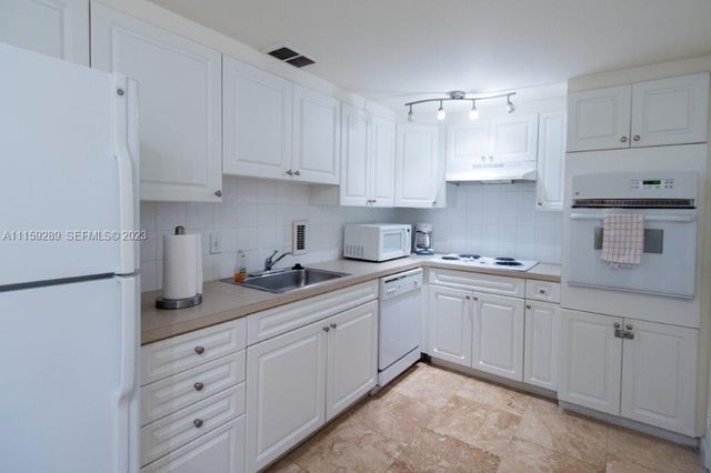 3901 S Ocean Drive 1H, Hollywood, FL 33019