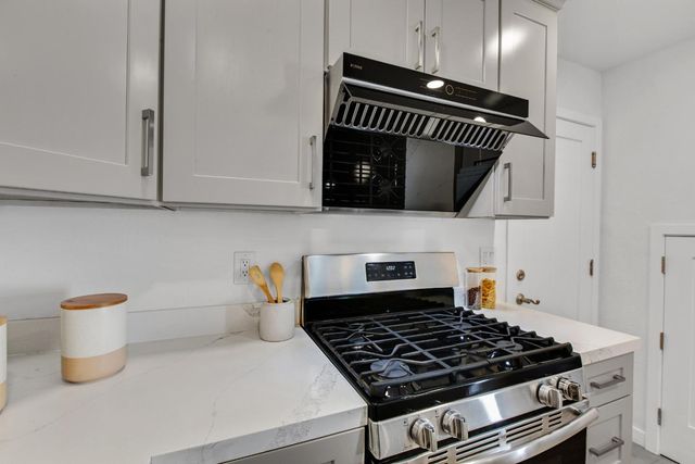 1646 Belleville Way, Sunnyvale, CA 94087