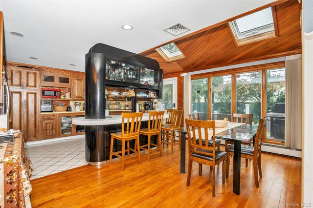 27 Middle Drive, Huntington, NY 11743