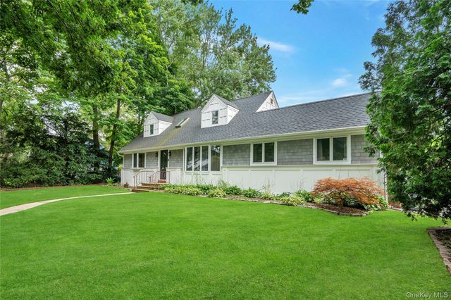 27 Middle Drive, Huntington, NY 11743