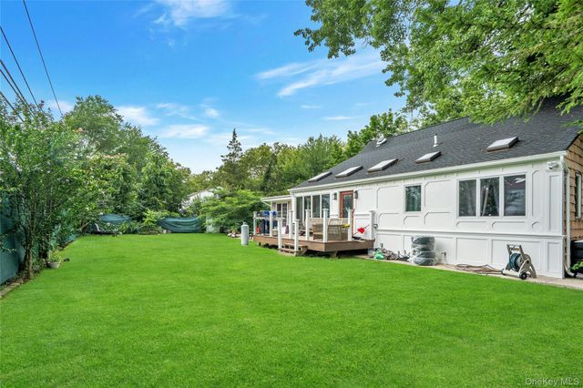 27 Middle Drive, Huntington, NY 11743