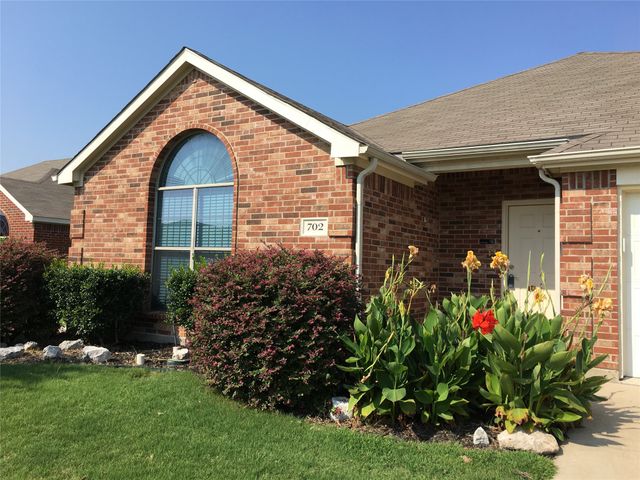 702 Bayshore Drive, Mansfield, TX 76063