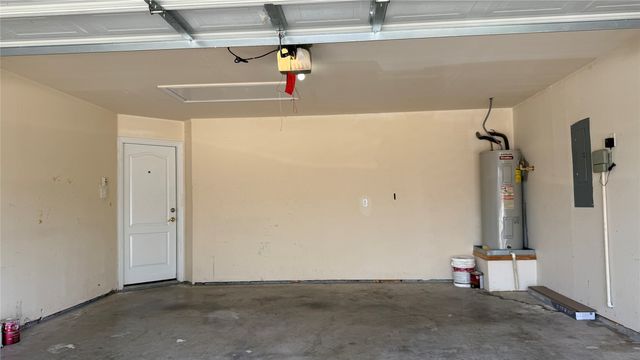 702 Bayshore Drive, Mansfield, TX 76063