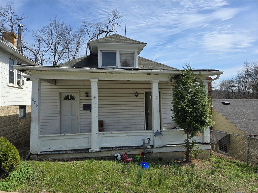 575 Isabella Avenue, Charleroi Boro, PA 15022