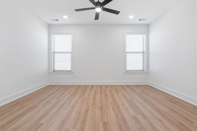6904 SW Orange Avenue, Bentonville, AR 72713