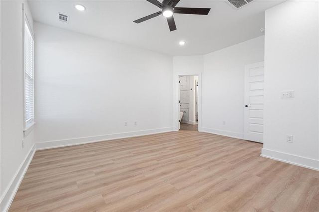 6904 SW Orange Avenue, Bentonville, AR 72713