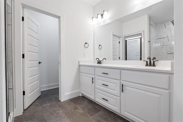6904 SW Orange Avenue, Bentonville, AR 72713