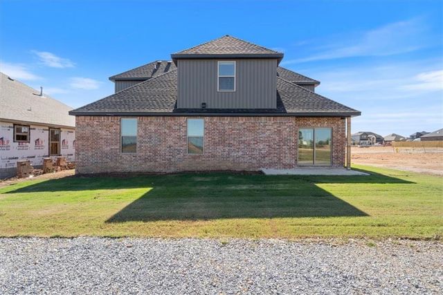 6904 SW Orange Avenue, Bentonville, AR 72713