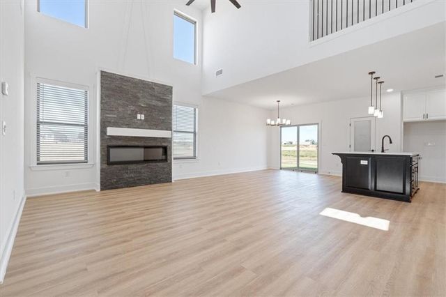 6904 SW Orange Avenue, Bentonville, AR 72713