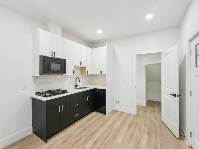 3510 Saltus Street, Houston, TX 77003