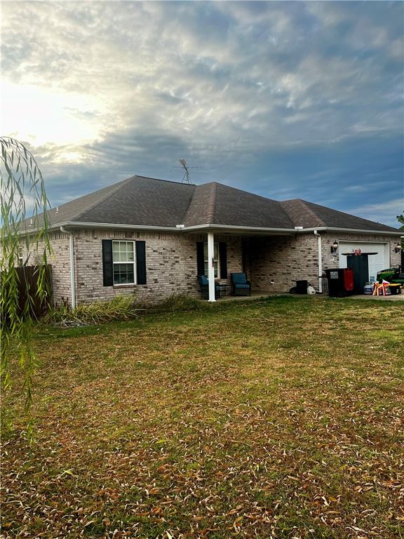 8425 Glory Drive, Bentonville, AR 72713