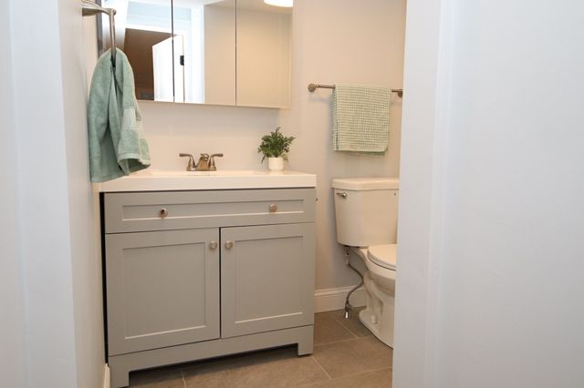 27 Holbrook Court, Melrose, MA 02176