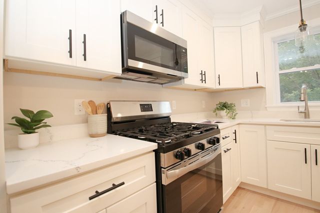 27 Holbrook Court, Melrose, MA 02176