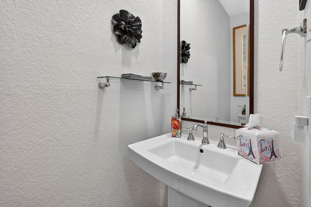 262 E Ridgewood RD, Georgetown, TX 78633