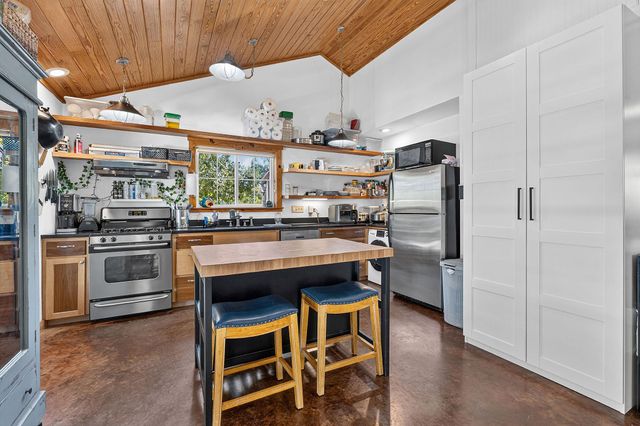 262 E Ridgewood RD, Georgetown, TX 78633