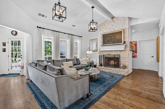262 E Ridgewood RD, Georgetown, TX 78633