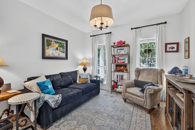 262 E Ridgewood RD, Georgetown, TX 78633
