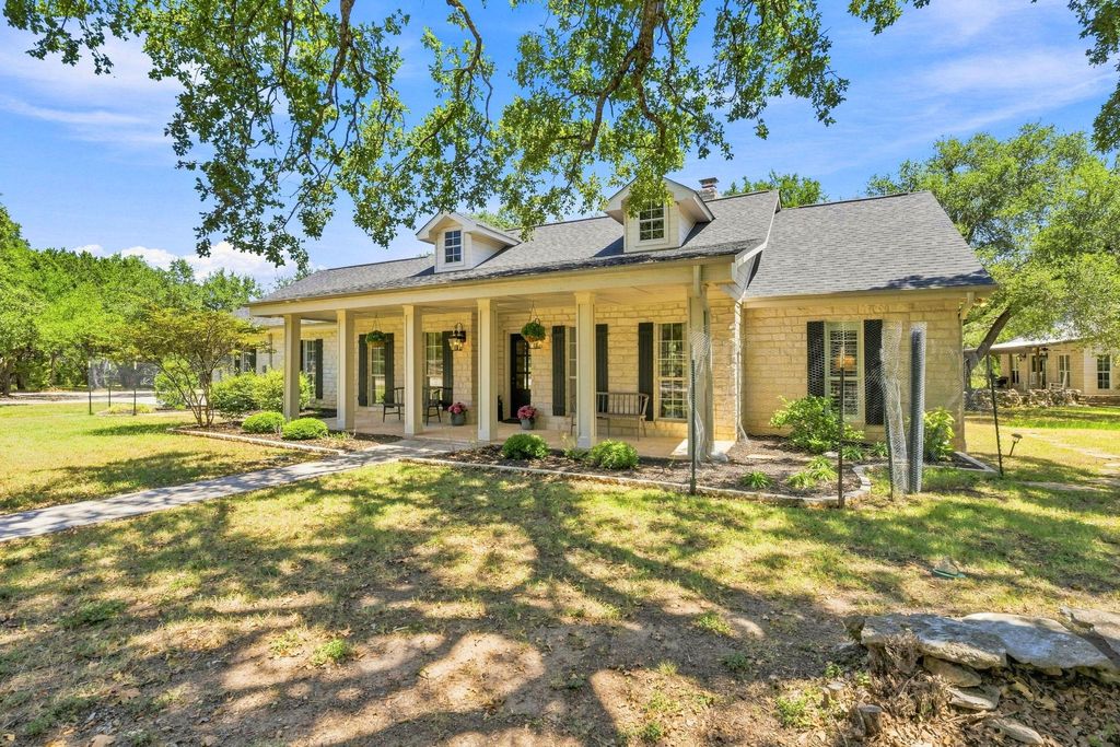262 E Ridgewood RD, Georgetown, TX 78633