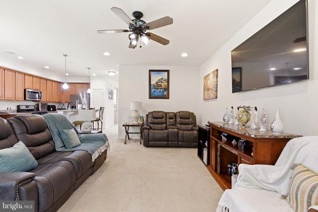 346 HAWTHORNE LN, Barnegat, NJ 08005