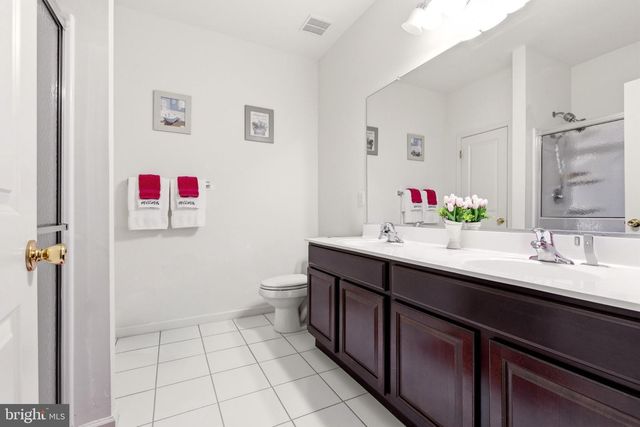 346 HAWTHORNE LN, Barnegat, NJ 08005