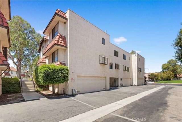 27640 Nugget Drive 3, Canyon Country, CA 91387