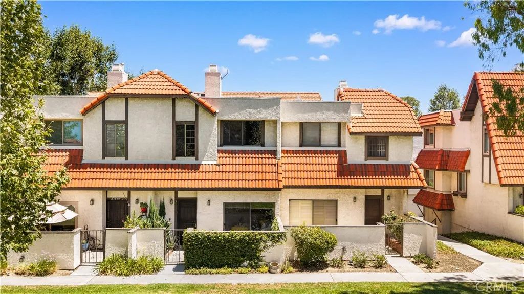 27640 Nugget Drive 3, Canyon Country, CA 91387