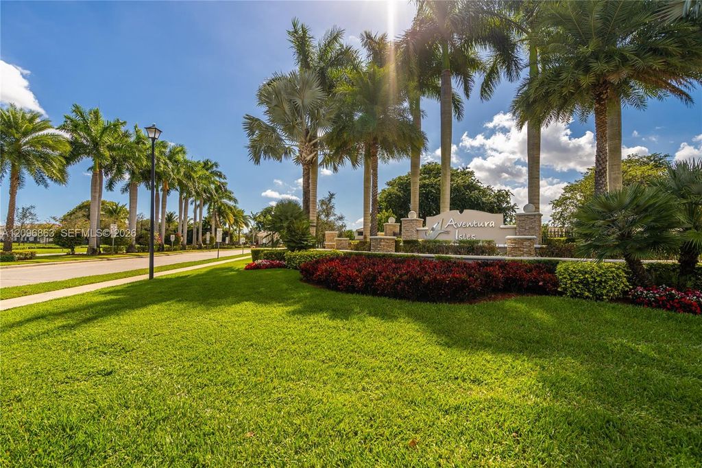 361 NE 194th Terrace, Miami, FL 33179