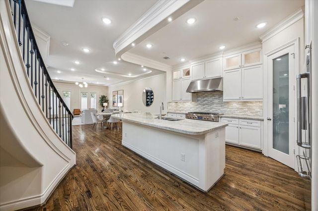 5305 Gibson Street, Houston, TX 77007