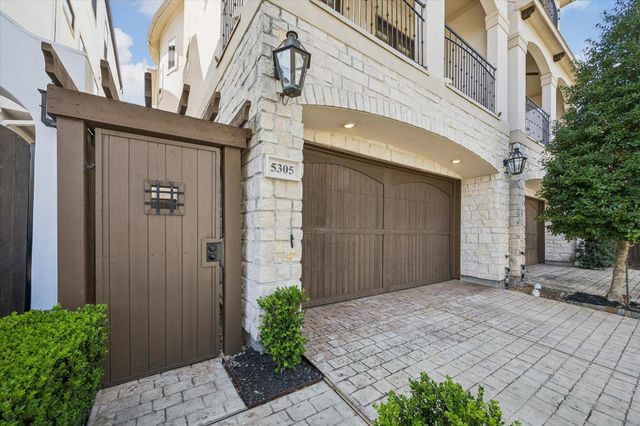 5305 Gibson Street, Houston, TX 77007