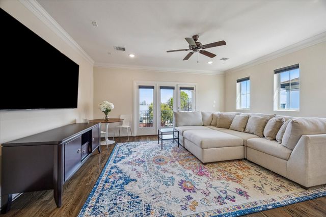 5305 Gibson Street, Houston, TX 77007