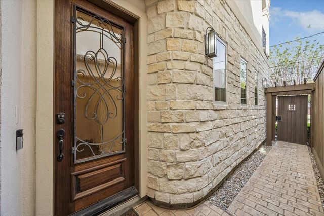 5305 Gibson Street, Houston, TX 77007