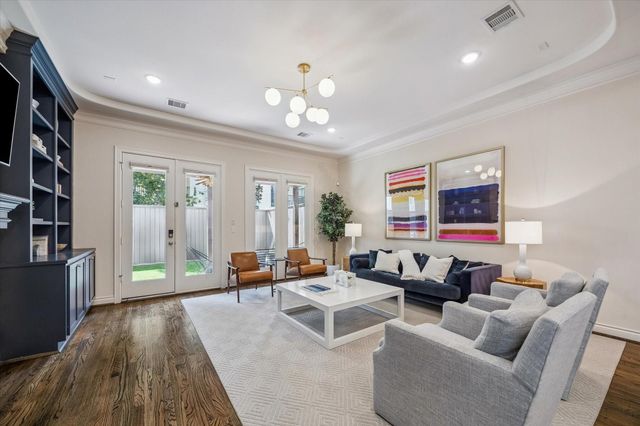 5305 Gibson Street, Houston, TX 77007