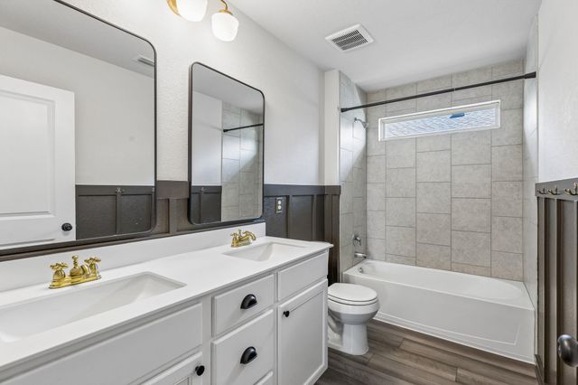 2625 Brand Iron DR, San Marcos, TX 78666