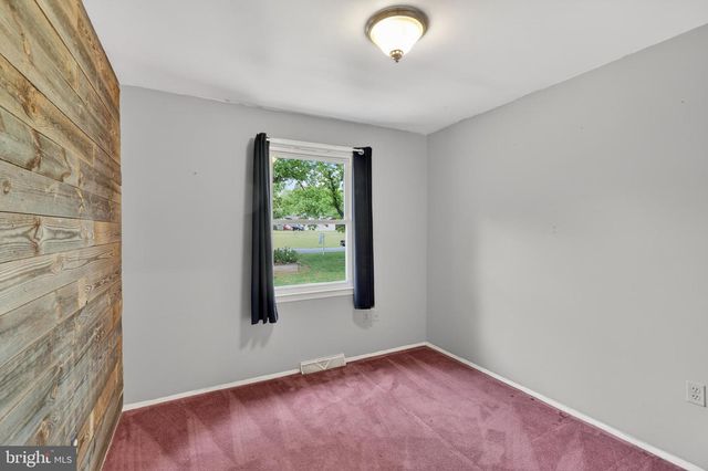 39510 POCAHONTAS DR, Mechanicsville, MD 20659