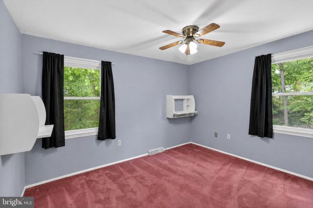 39510 POCAHONTAS DR, Mechanicsville, MD 20659