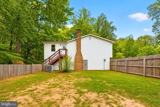 39510 POCAHONTAS DR, Mechanicsville, MD 20659