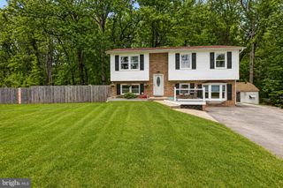 39510 POCAHONTAS DR, Mechanicsville, MD 20659