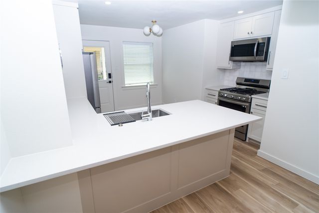 3438 McFarlin Boulevard 103, University Park, TX 75205