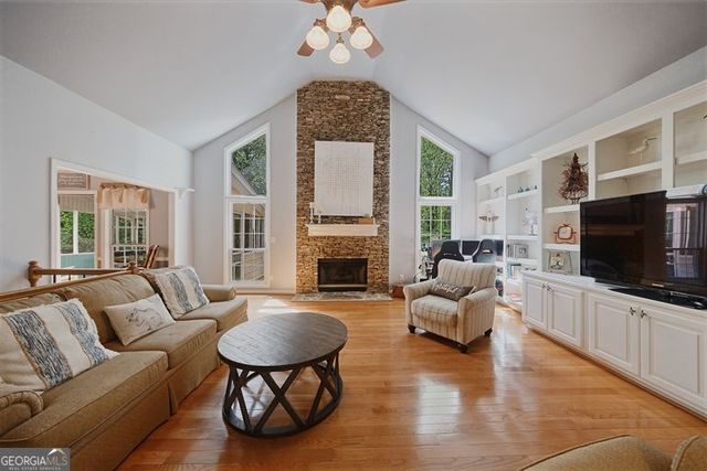9146 Hidden Valley, Douglasville, GA 30135
