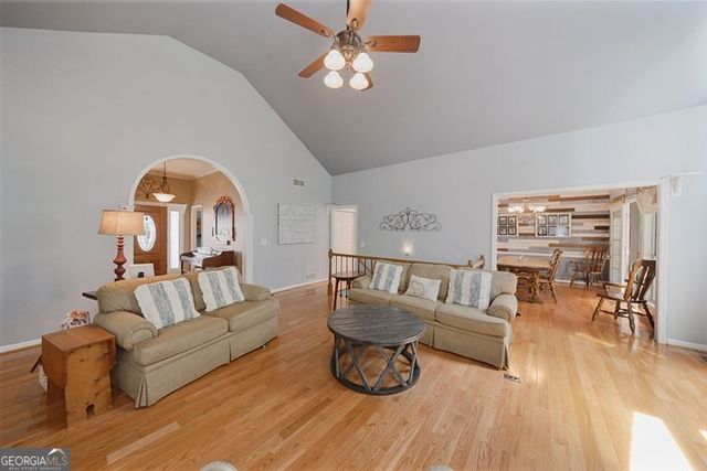 9146 Hidden Valley, Douglasville, GA 30135