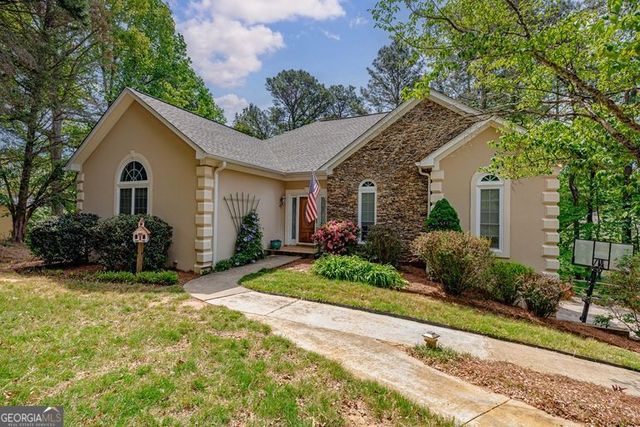 9146 Hidden Valley, Douglasville, GA 30135