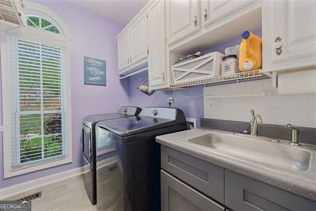 9146 Hidden Valley, Douglasville, GA 30135