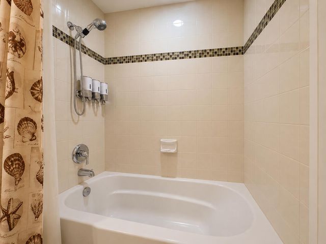 2651 SUNRISE LAKES Drive E 310, Sunrise, FL 33322