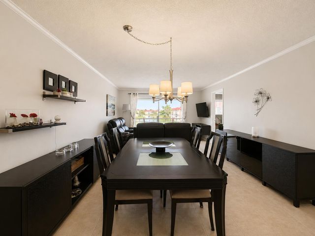 2651 SUNRISE LAKES Drive E 310, Sunrise, FL 33322