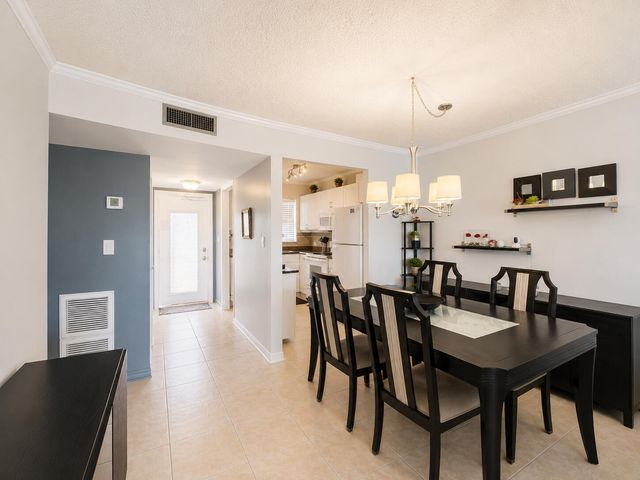 2651 SUNRISE LAKES Drive E 310, Sunrise, FL 33322